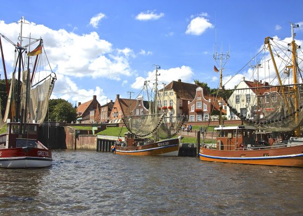 Greetsieler Hafen